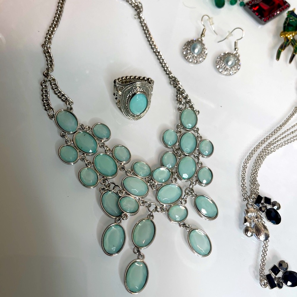 Trio Silver & Pastel Green Gemstone Necklace Set - Picture 3 of 5